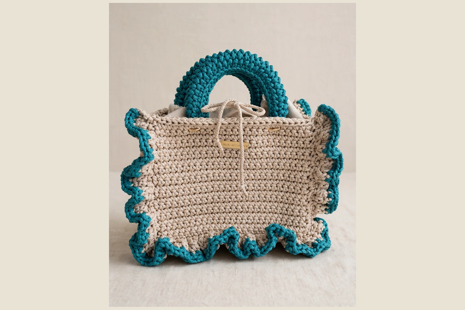 Bolso Santorini beige y turquesa con etiqueta Alebri Art Crochet
